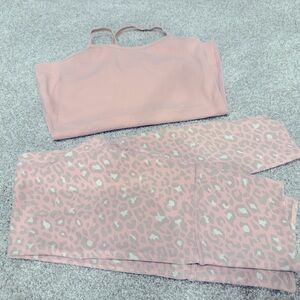 Beyond Yoga Blush Leopard 2pc. Set Sz. Small